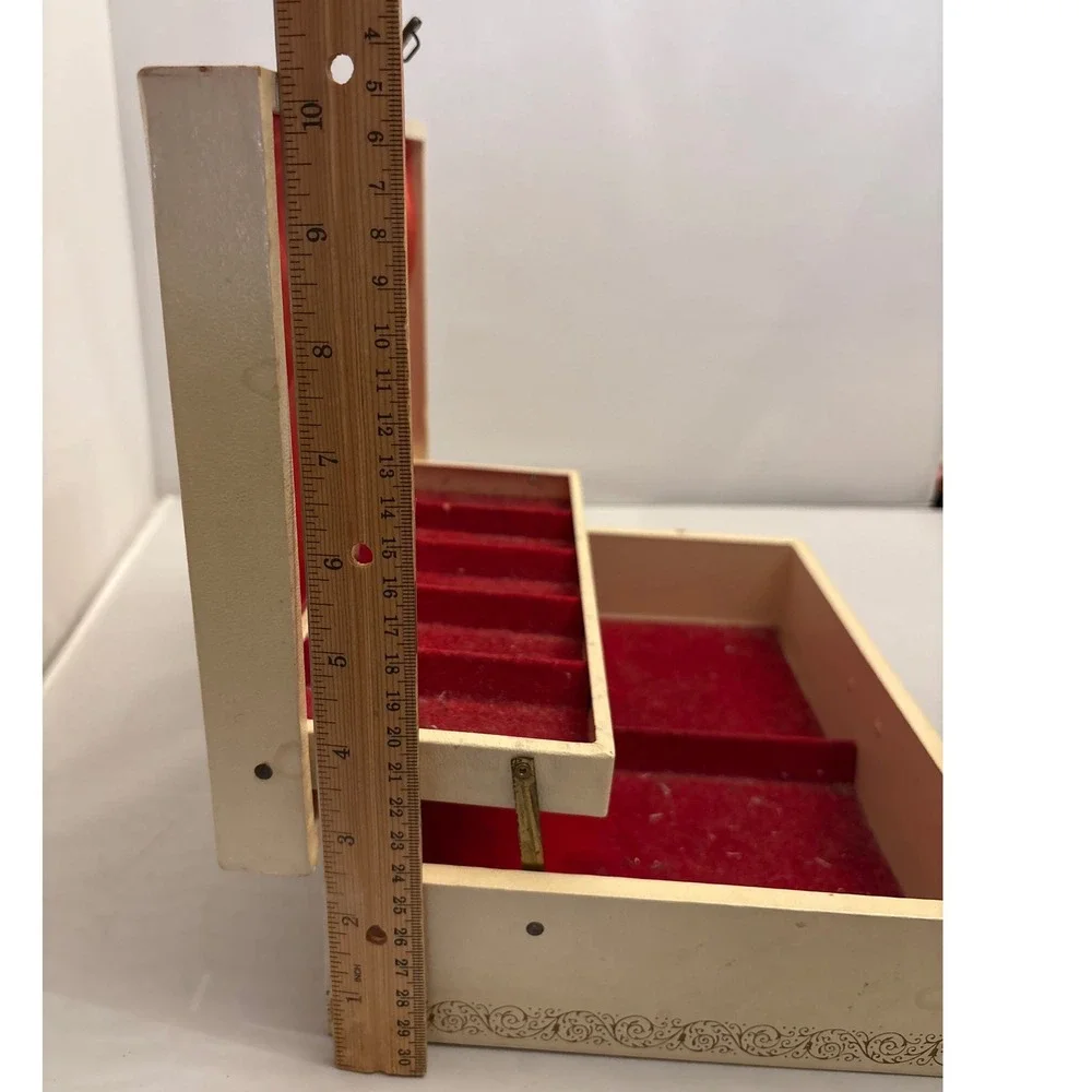 Vintage 1950s Ivory Jewelry‎ Box Organizer Red Lined Storage Case Decorative